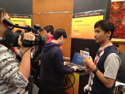 IGF China 2012 職業(yè)組較佳游戲獲獎?wù)呓邮苡螒蝻L云采訪